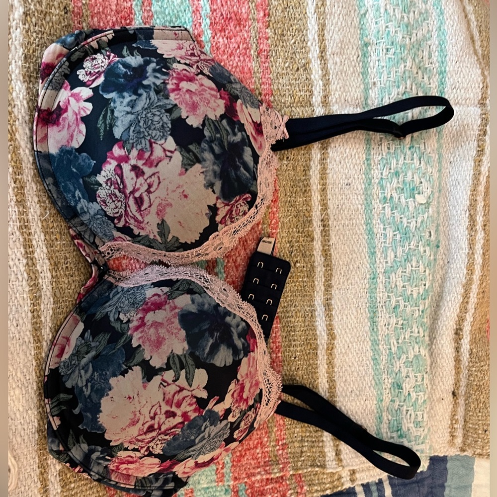 Victoria's Secret bra